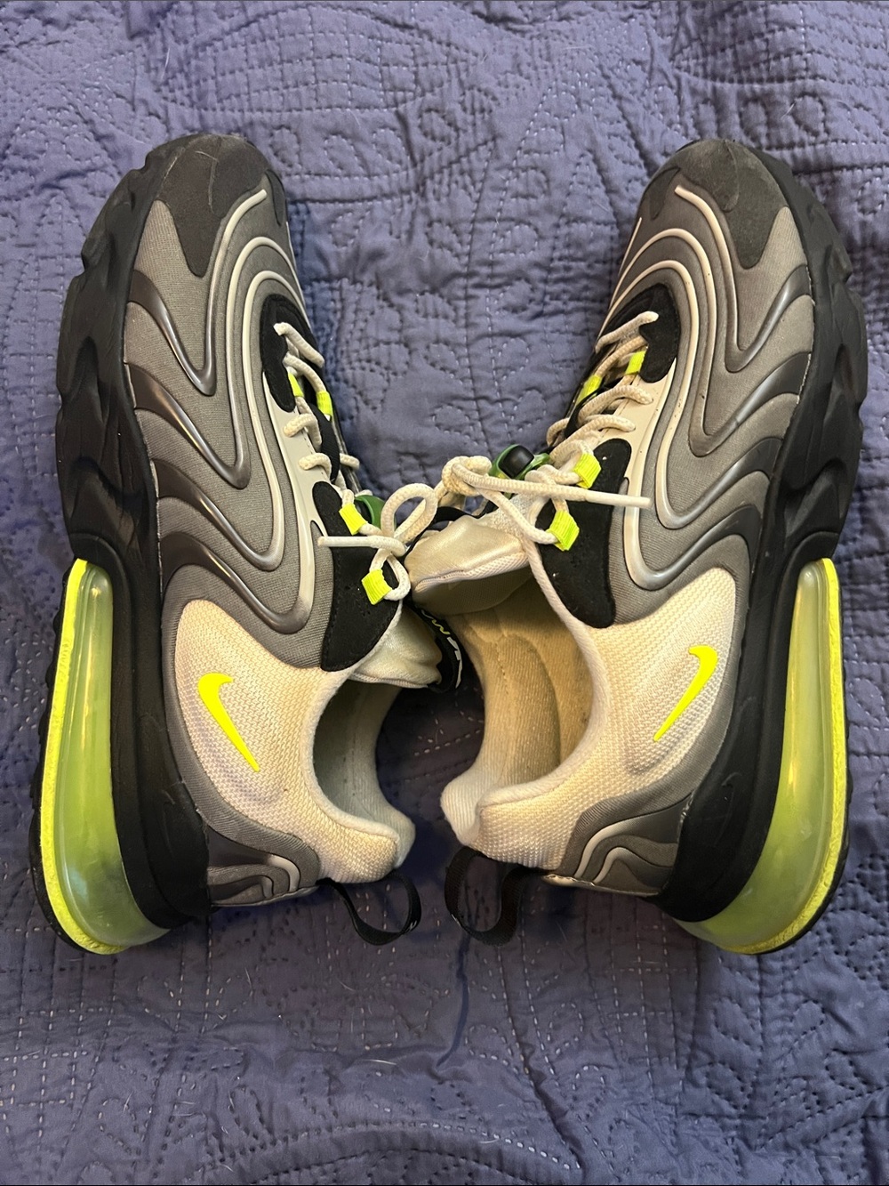 🔥Nike Air Max 720 React-Style Sneakers in Grey & Volt Rare!!